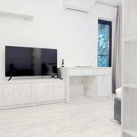 Smart Concept Living Plaza Apartman Bukarest Kültér fotó