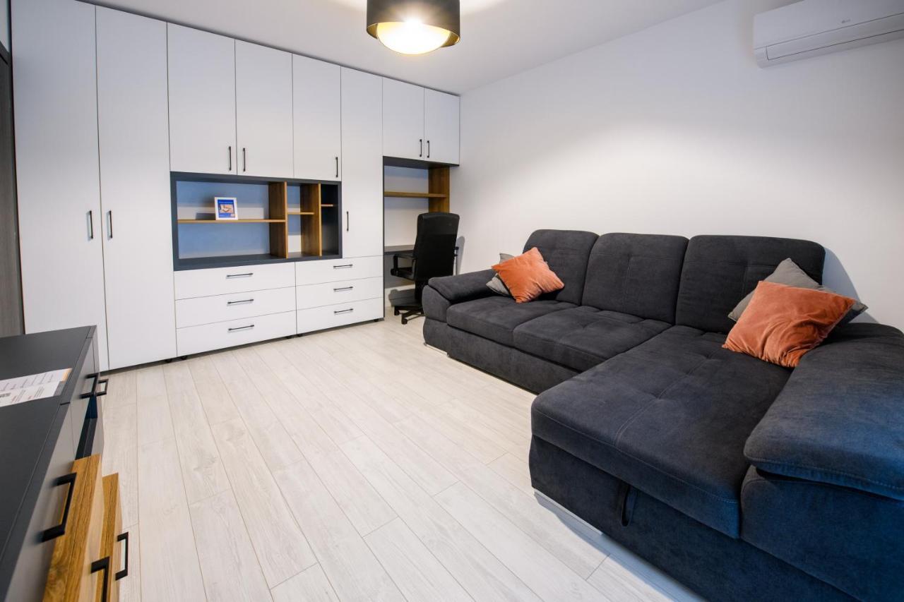 Smart Concept Living Plaza Apartman Bukarest Kültér fotó